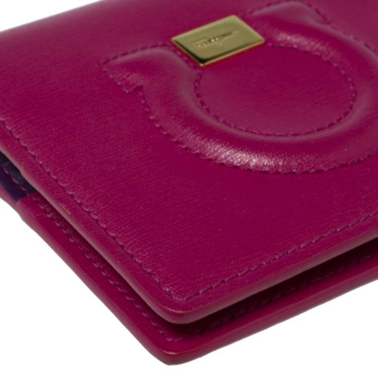 Pre Owned Salvatore Ferragamo Pink Leather Gancini Compact Wallet
