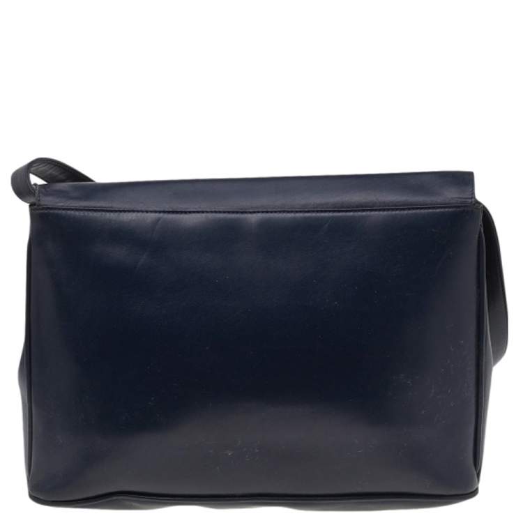 Pre Owned Salvatore Ferragamo Blue/Black Leather Flap Shoulder Bag