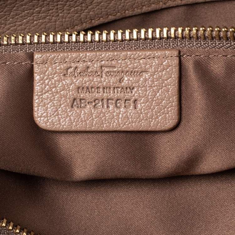 Pre Owned Salvatore Ferragamo Beige Leather Mika Tote
