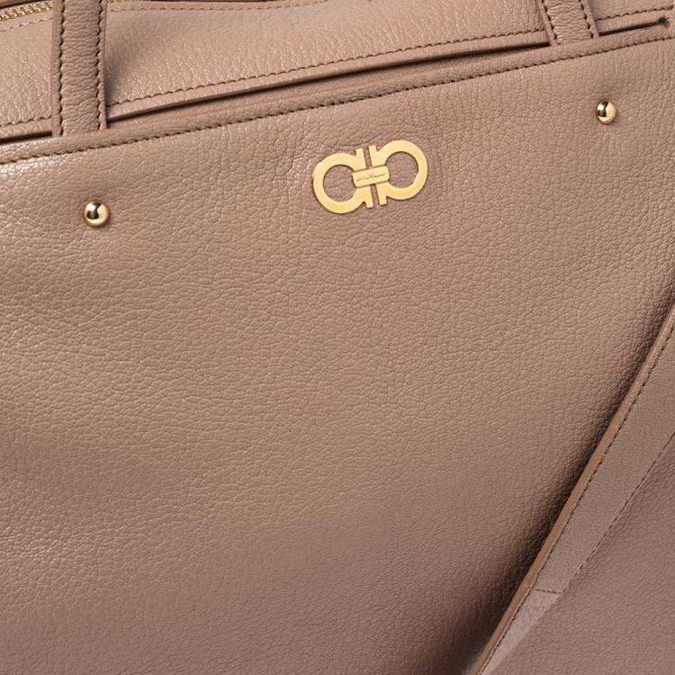 Pre Owned Salvatore Ferragamo Beige Leather Mika Tote