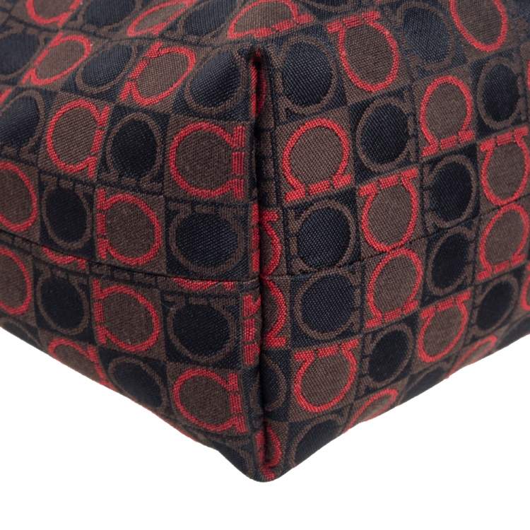 مملوكة مسبقًا Salvatore Ferragamo Tricolor Gancini Canvas and Leather Trim Pochette