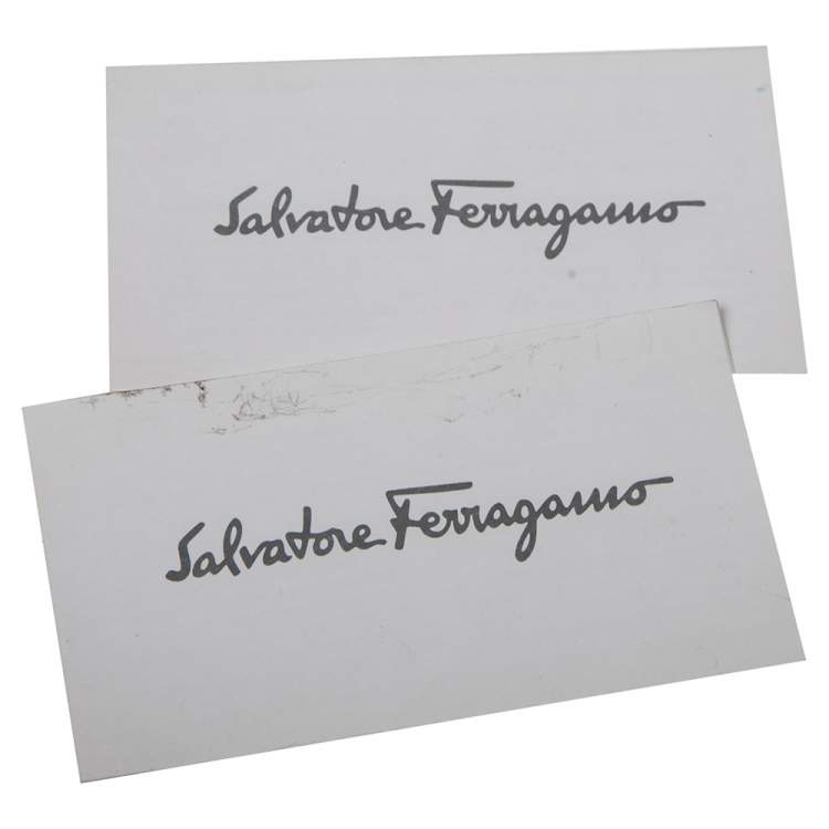 مملوكة مسبقًا Salvatore Ferragamo Beige Leather Baguette