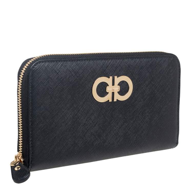 Pre Owned Salvatore Ferragamo Black Leather Double Gancio Zip Around Wallet