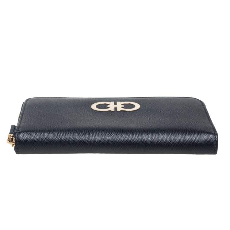 Pre Owned Salvatore Ferragamo Black Leather Double Gancio Zip Around Wallet