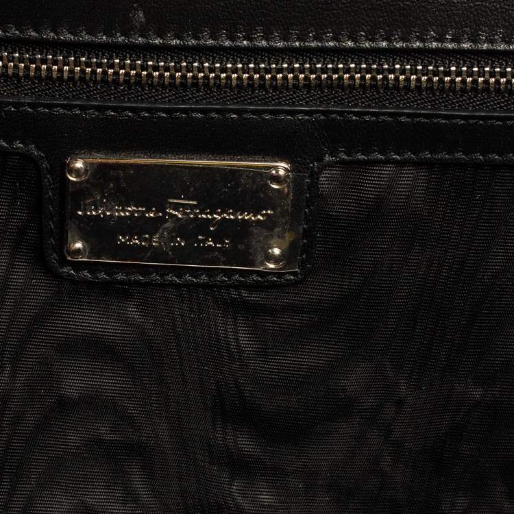 Pre Owned Salvatore Ferragamo Black Patent Leather Vara Bow Flap Wallet On Chain