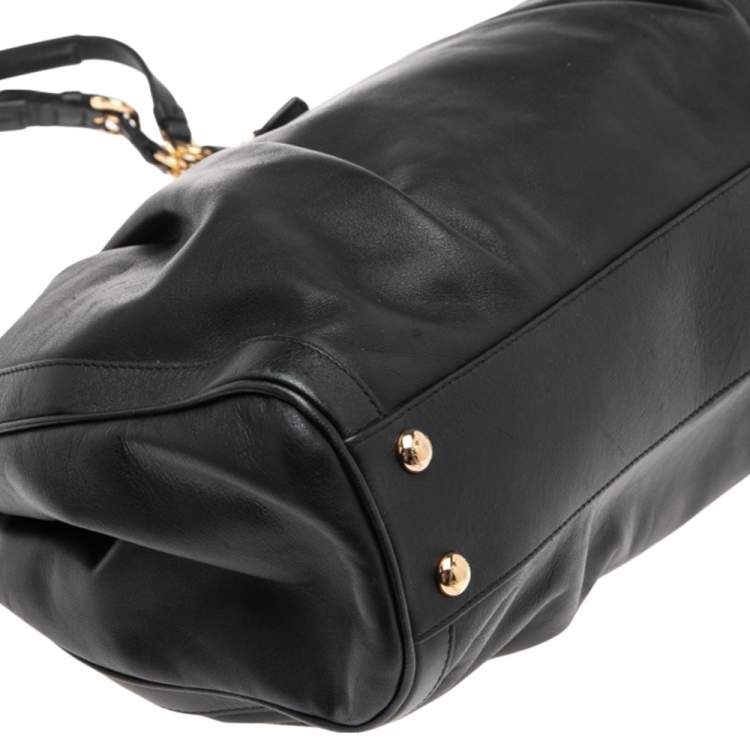Pre Owned Salvatore Ferragamo Black Leather Apple Satchel