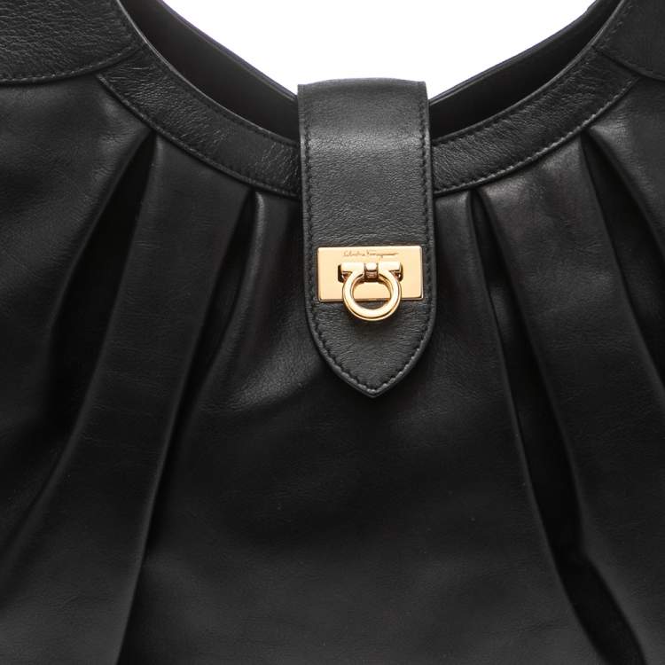 Pre Owned Salvatore Ferragamo Black Leather Apple Satchel