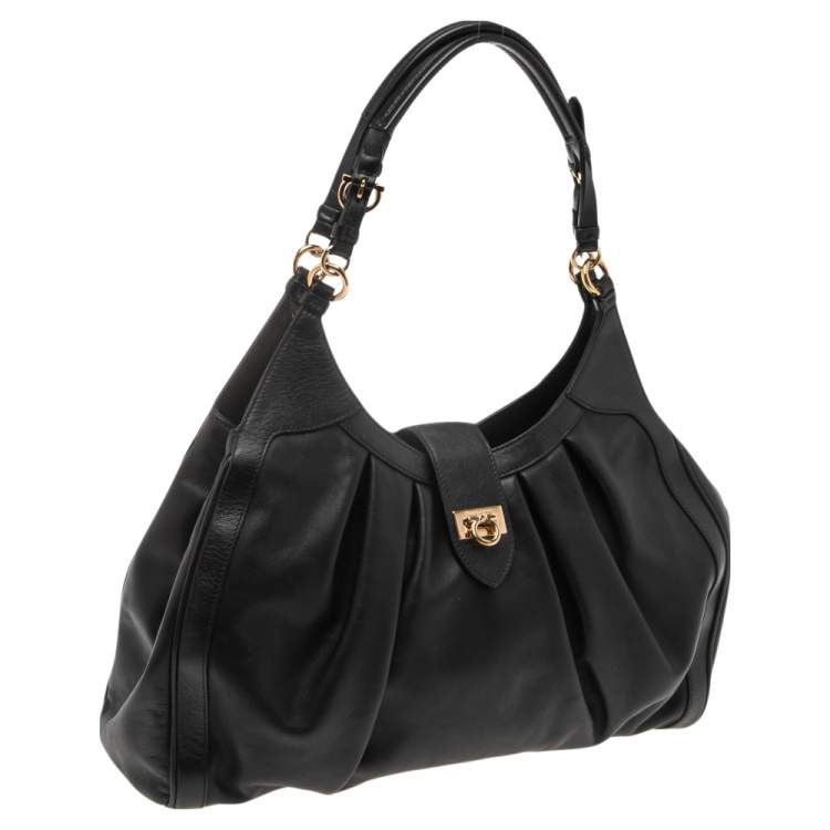 Pre Owned Salvatore Ferragamo Black Leather Apple Satchel