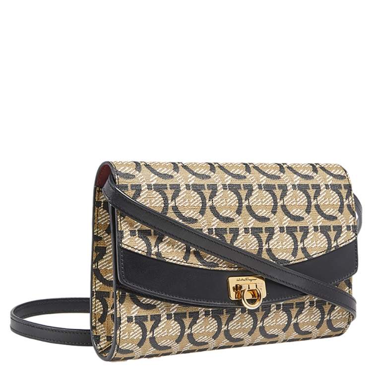 Pre Owned Salvatore Ferragamo Black/Cream Gancio Printed Canvas and Leather Gancini Shoulder Bag