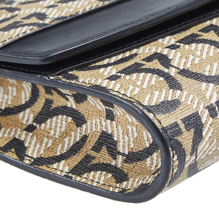 Pre Owned Salvatore Ferragamo Black/Cream Gancio Printed Canvas and Leather Gancini Shoulder Bag