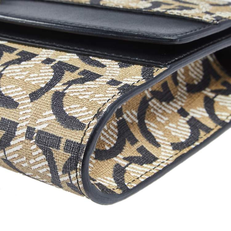 Pre Owned Salvatore Ferragamo Black/Cream Gancio Printed Canvas and Leather Gancini Shoulder Bag