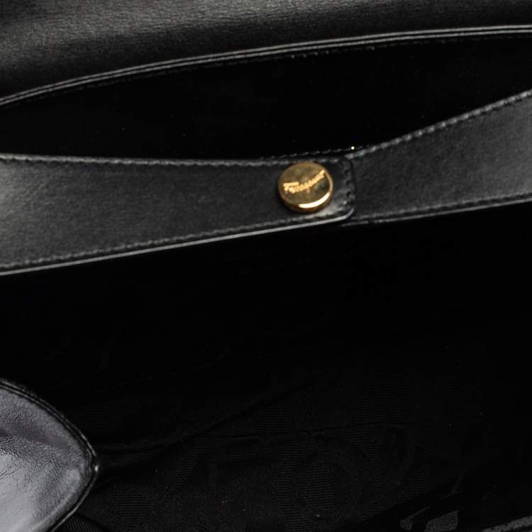Pre Owned Salvatore Ferragamo Black Leather Top Handle Bag