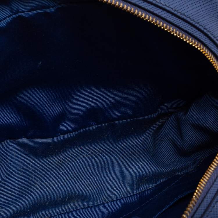 مملوكة مسبقًا Salvatore Ferragamo Blue Leather Double Gancini Shoulder Bag