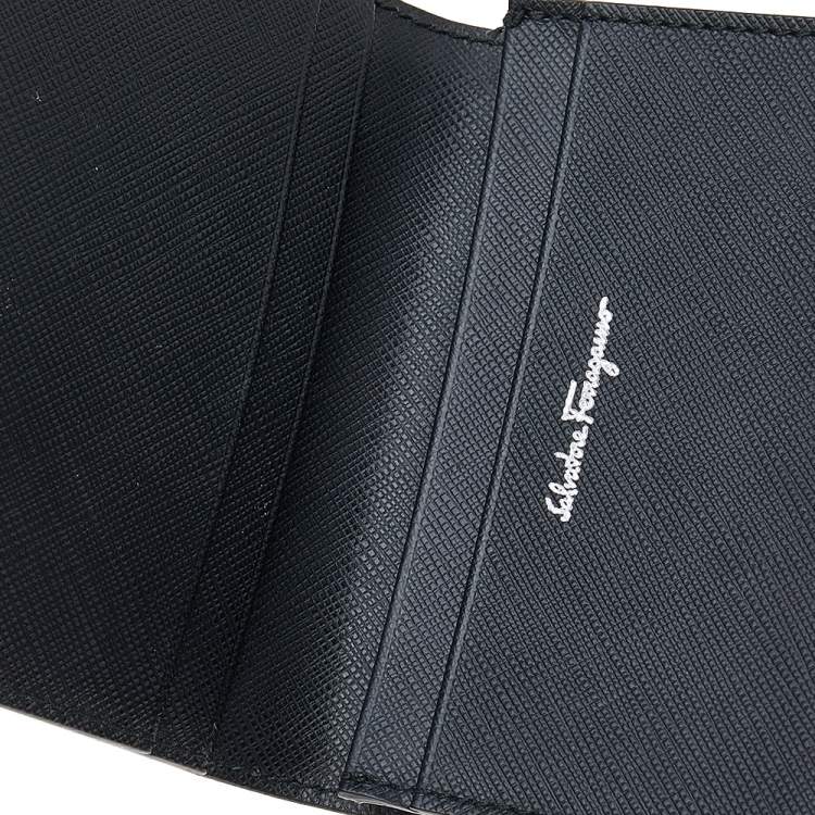 مملوكة مسبقًا Salvatore Ferragamo Black Leather Double Gancio Card Case