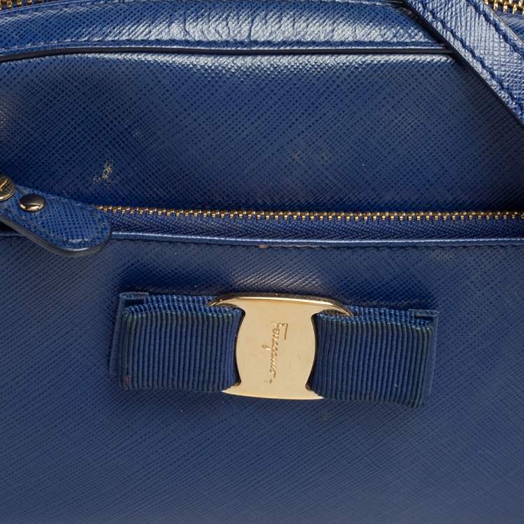 Pre Owned Salvatore Ferragamo Blue Leather Lydia Camera Bag