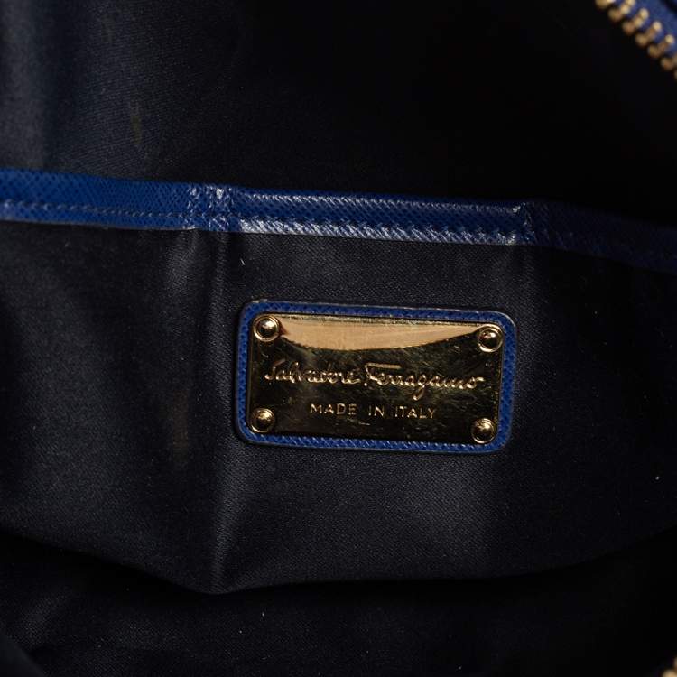 Pre Owned Salvatore Ferragamo Blue Leather Lydia Camera Bag