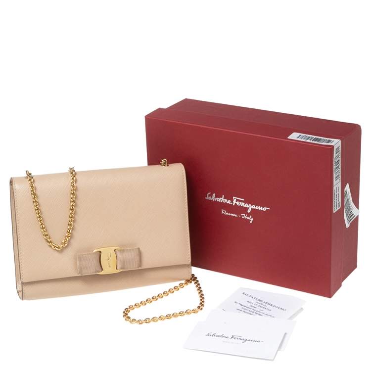 Pre Owned Salvatore Ferragamo Beige Leather Vara Bow Crossbody Bag