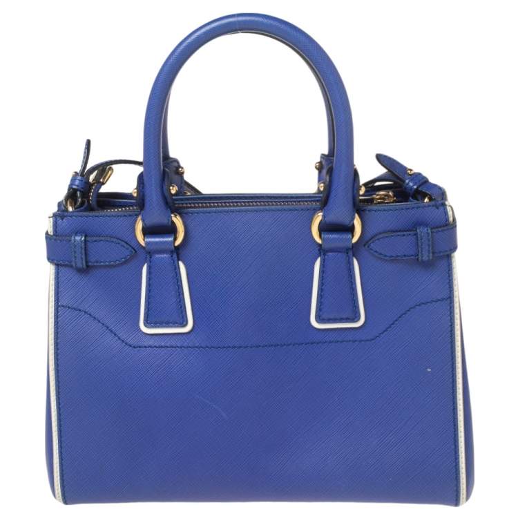 Pre Owned Salvatore Ferragamo Blue/White Leather Batik Tote