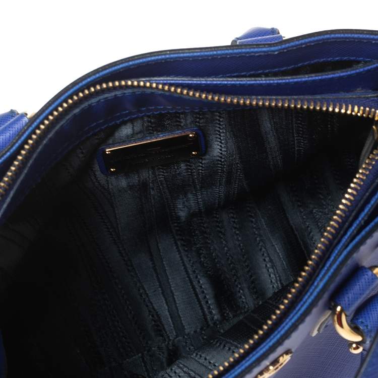 Pre Owned Salvatore Ferragamo Blue/White Leather Batik Tote