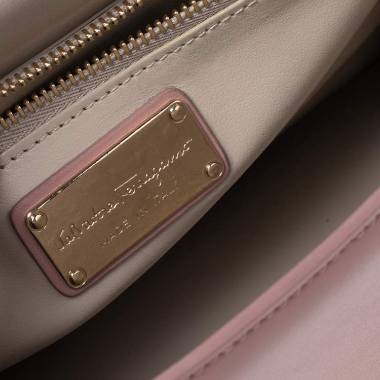 Pre Owned Salvatore Ferragamo Pink Leather Vara Bow Shoulder Bag