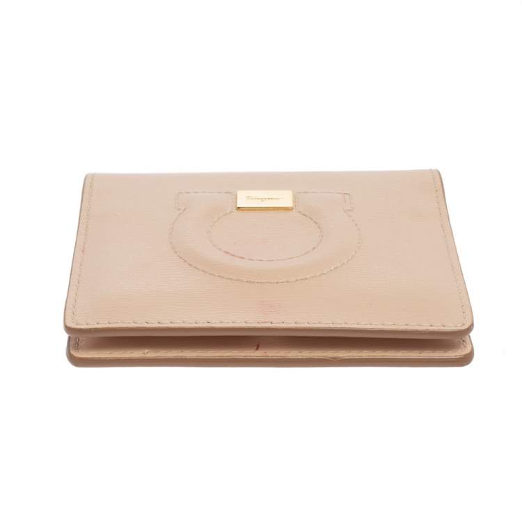 Pre Owned Salvatore Ferragamo Beige Leather Card Case