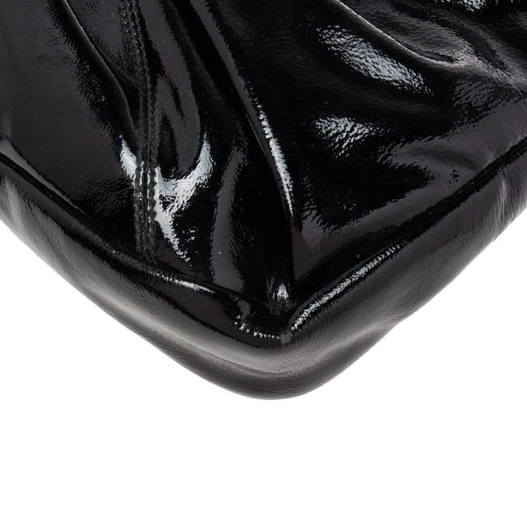 Pre Owned Salvatore Ferragamo Black Patent Leather Hobo