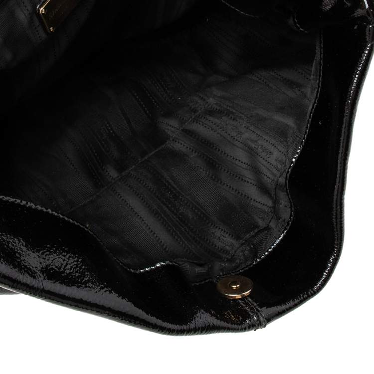 Pre Owned Salvatore Ferragamo Black Patent Leather Hobo