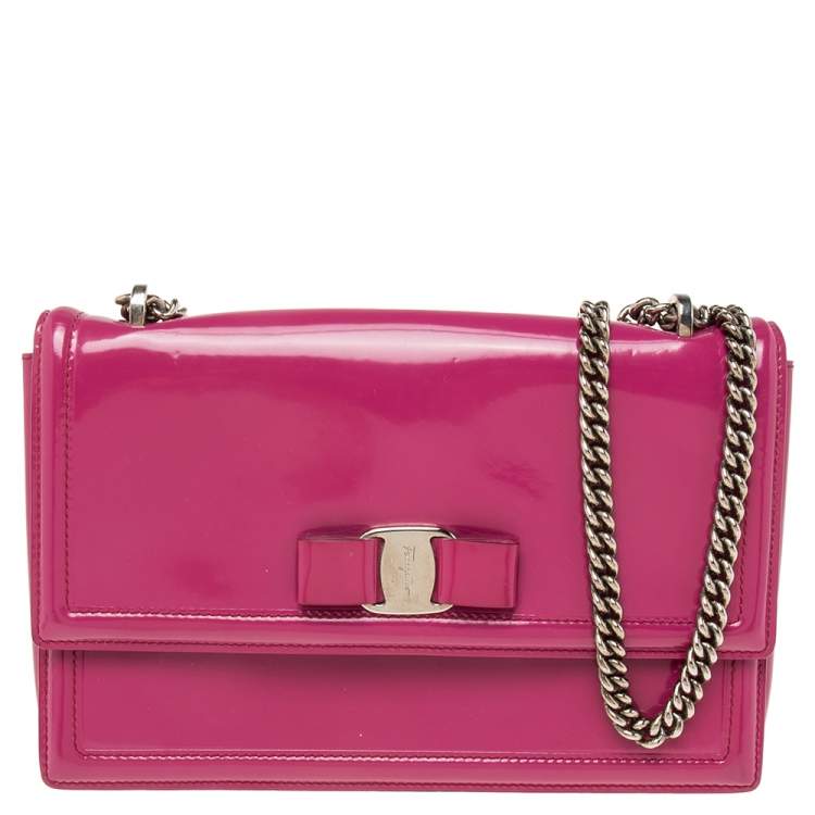 Pre Owned Salvatore Ferragamo Fuchsia Patent Leather Vara Bow Chain Shoulder Bag