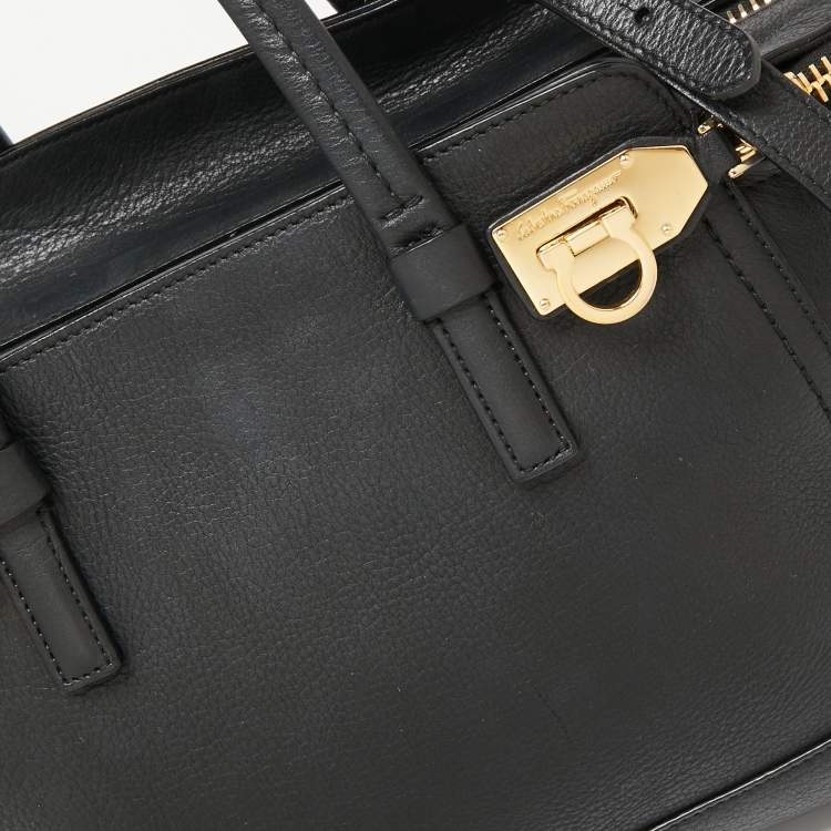 Pre Owned Salvatore Ferragamo Black Leather Arianna Zip Tote