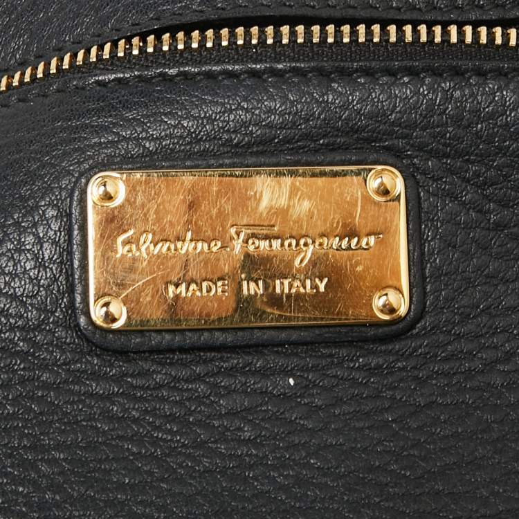 Pre Owned Salvatore Ferragamo Black Leather Arianna Zip Tote