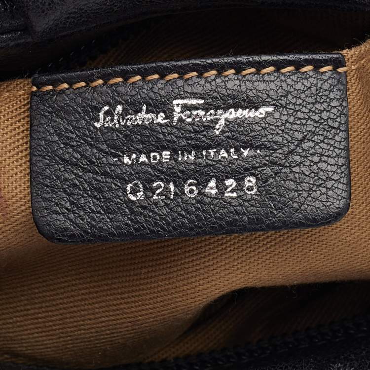 مملوكة مسبقًا Salvatore Ferragamo Black Leather Chain Shoulder Bag