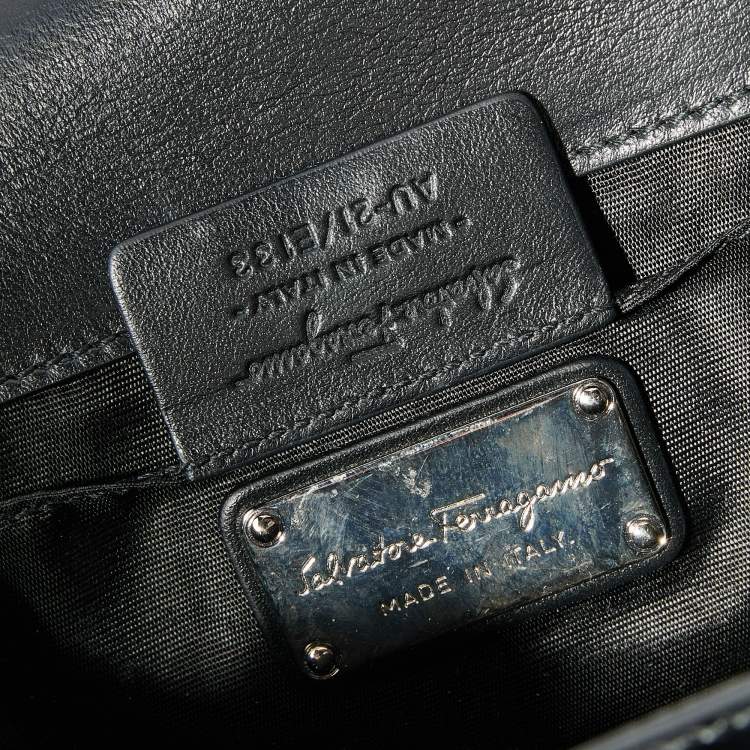 Pre Owned Salvatore Ferragamo Black Patent Leather Vara Bow Chain Shoulder Bag
