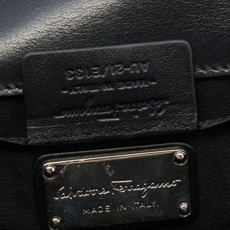 Pre Owned Salvatore Ferragamo Black Patent Leather Vara Bow Chain Shoulder Bag