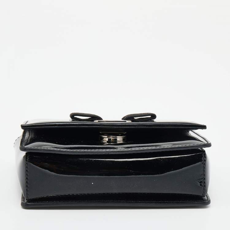 Pre Owned Salvatore Ferragamo Black Patent Leather Vara Bow Chain Shoulder Bag