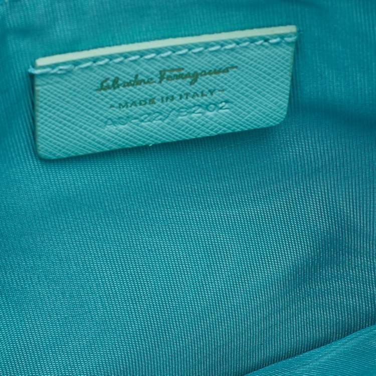 Pre Owned Salvatore Ferragamo Tiffany Green Leather Gancio Wristlet Clutch