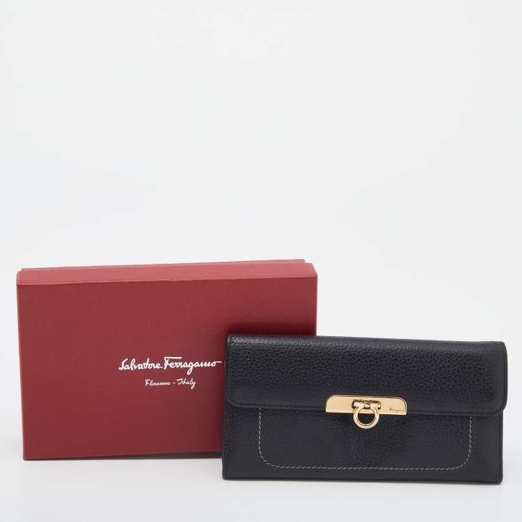 Pre Owned Salvatore Ferragamo Black Leather Continental Wallet