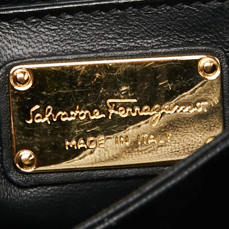 Pre Owned Salvatore Ferragamo Black Patent Leather And Leather Flap Crossbody Bag