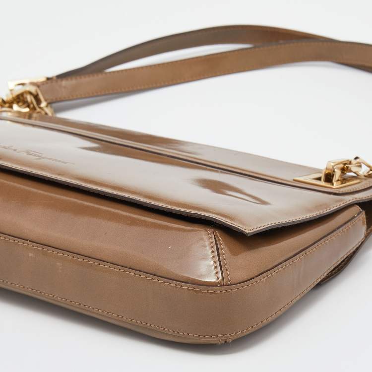Pre Owned Salvatore Ferragamo Dark Beige Patent Leather Link Chain Shoulder Bag