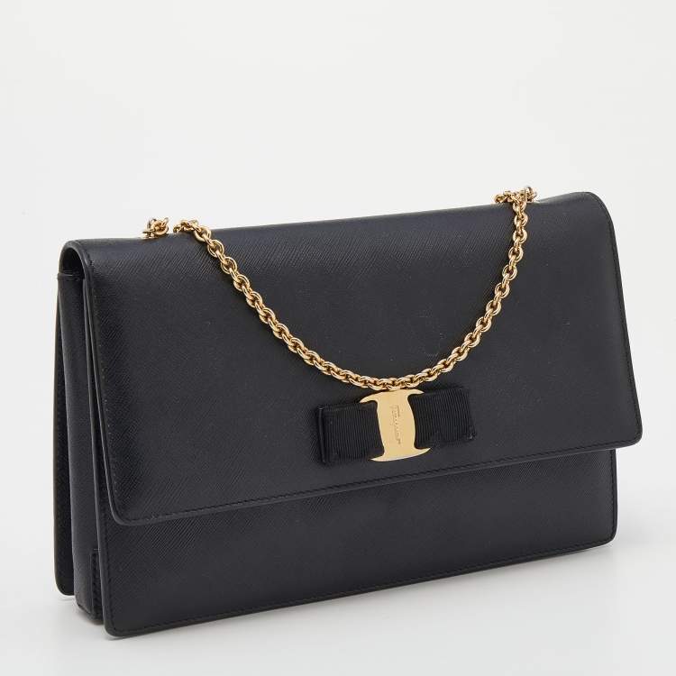 مملوكة مسبقًا Salvatore Ferragamo Black Leather Vara Bow Chain Shoulder Bag