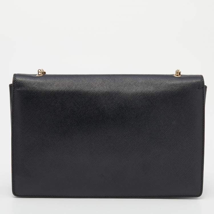 مملوكة مسبقًا Salvatore Ferragamo Black Leather Vara Bow Chain Shoulder Bag