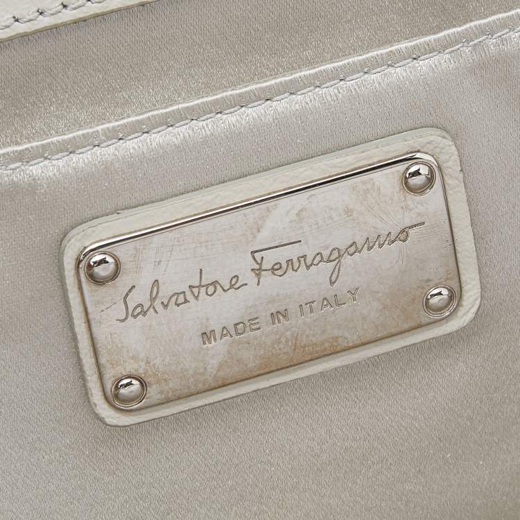 Pre Owned Salvatore Ferragamo Silver Satin Chain Clutch