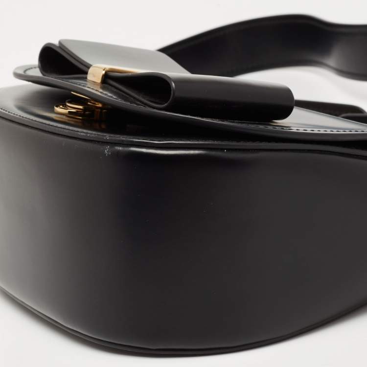 Pre Owned Salvatore Ferragamo Black Leather Vara Bow Flap Shoulder Bag