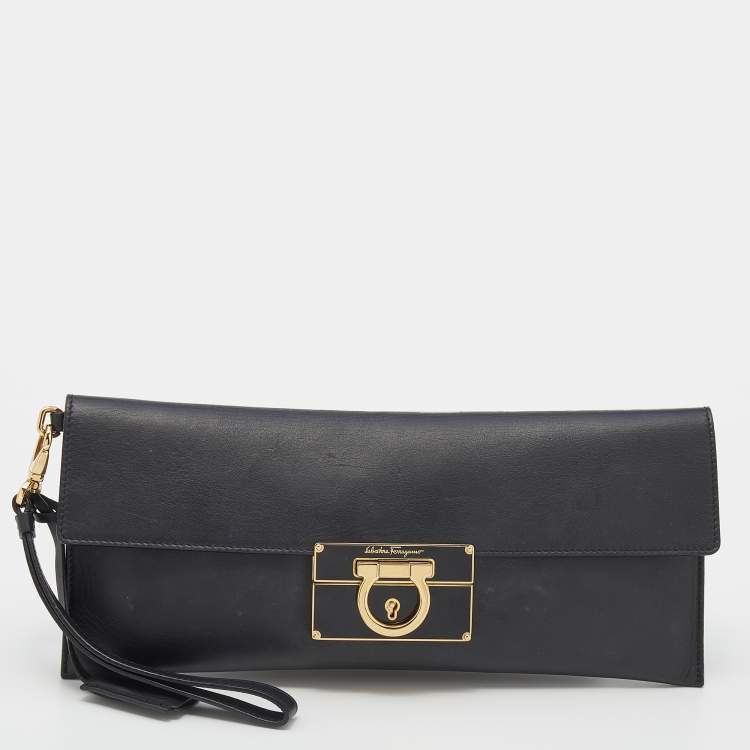 Pre Owned Salvatore Ferragamo Black Leather Afef Lock Story Wristlet Clutch