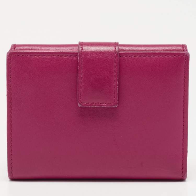 Pre Owned Salvatore Ferragamo Fuchsia Leather Compact Wallet