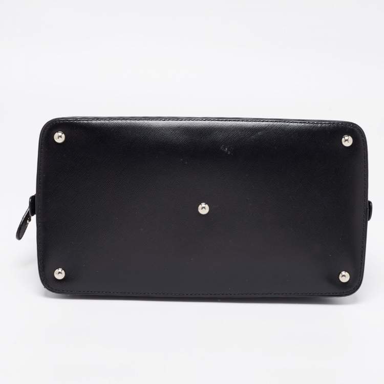 Pre Owned Salvatore Ferragamo Black Leather Batik Gancino Bag