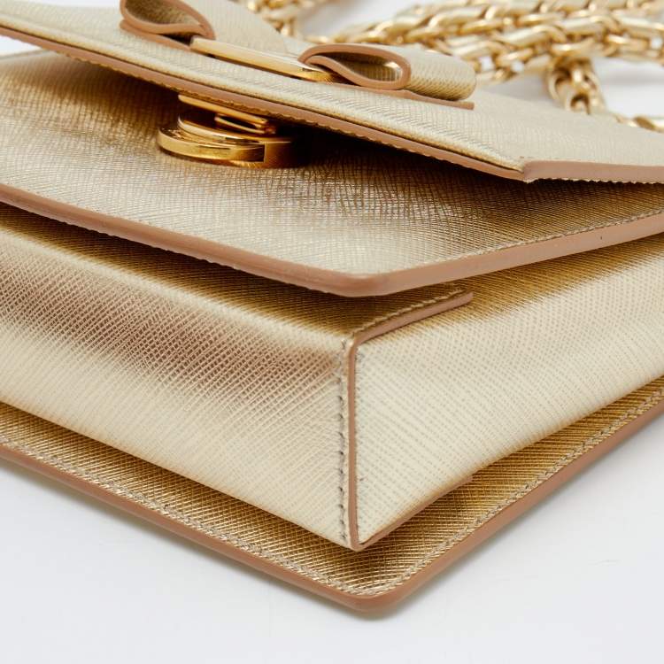 Pre Owned Salvatore Ferragamo Gold Leather Mini Ginny Crossbody Bag