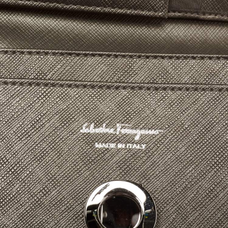 Pre Owned Salvatore Ferragamo Grey Saffiano Leather Gancini Clip Flap Wallet