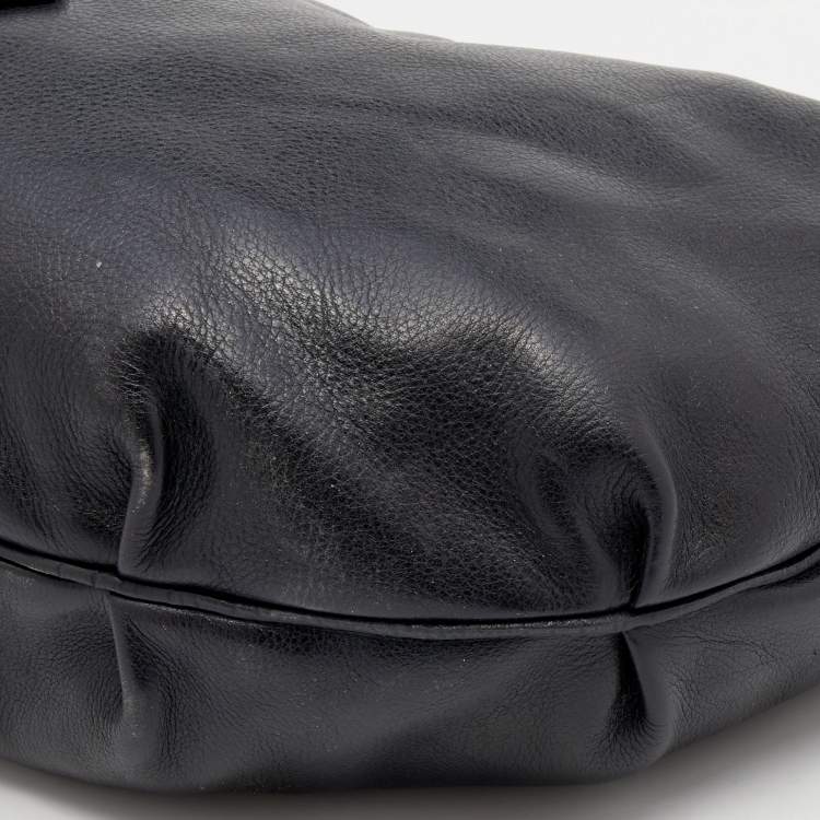 مم�لوكة مسبقًا Salvatore Ferragamo Black Leather Tassel Detail Hobo