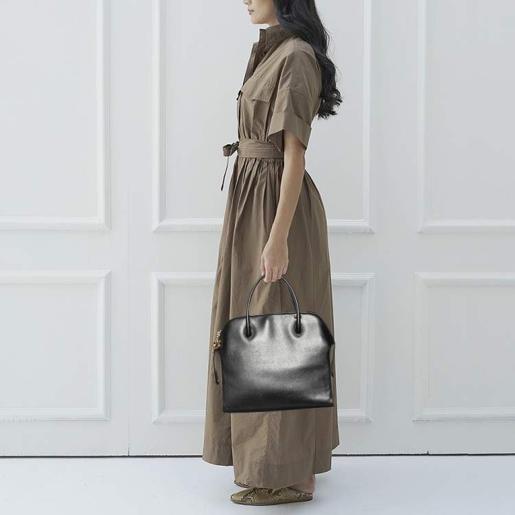مملوكة مسبقًا Salvatore Ferragamo Black Leather Gancini Satchel
