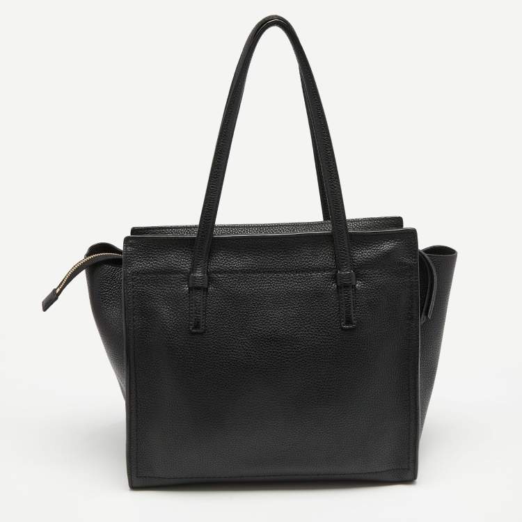 Pre Owned Salvatore Ferragamo Black Leather Medium Amy Tote 